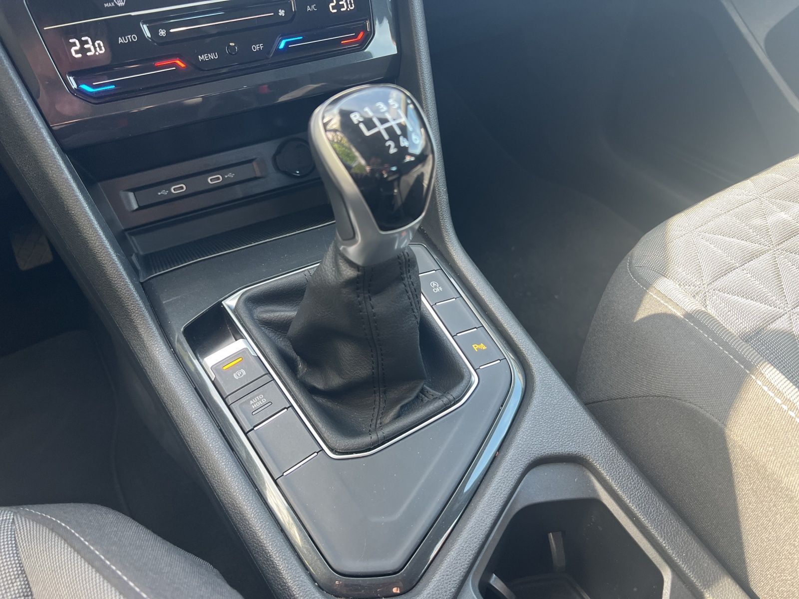 Tiguan Life 1.5 TSI AHK*Navi*ACC*Kamera