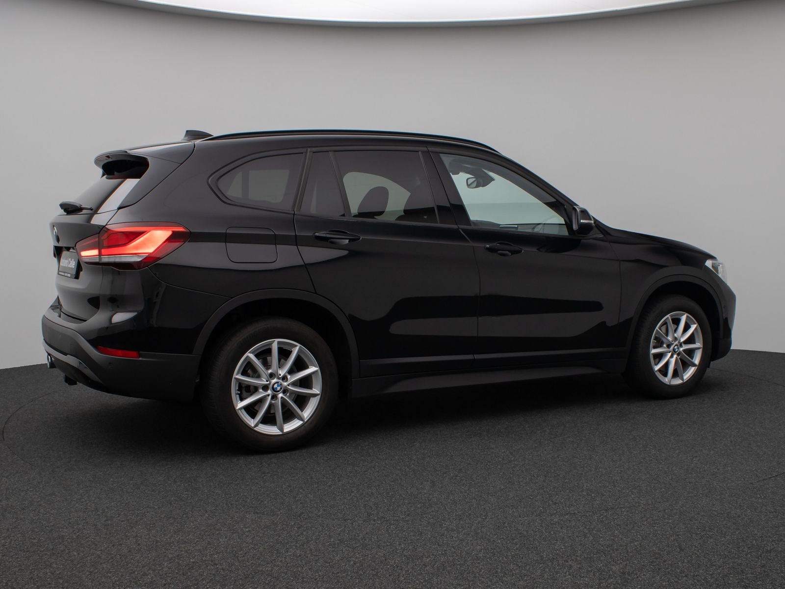 Fahrzeugabbildung BMW X1 sD18i Kamera DAB HiFi Navi Komfort LED Sport