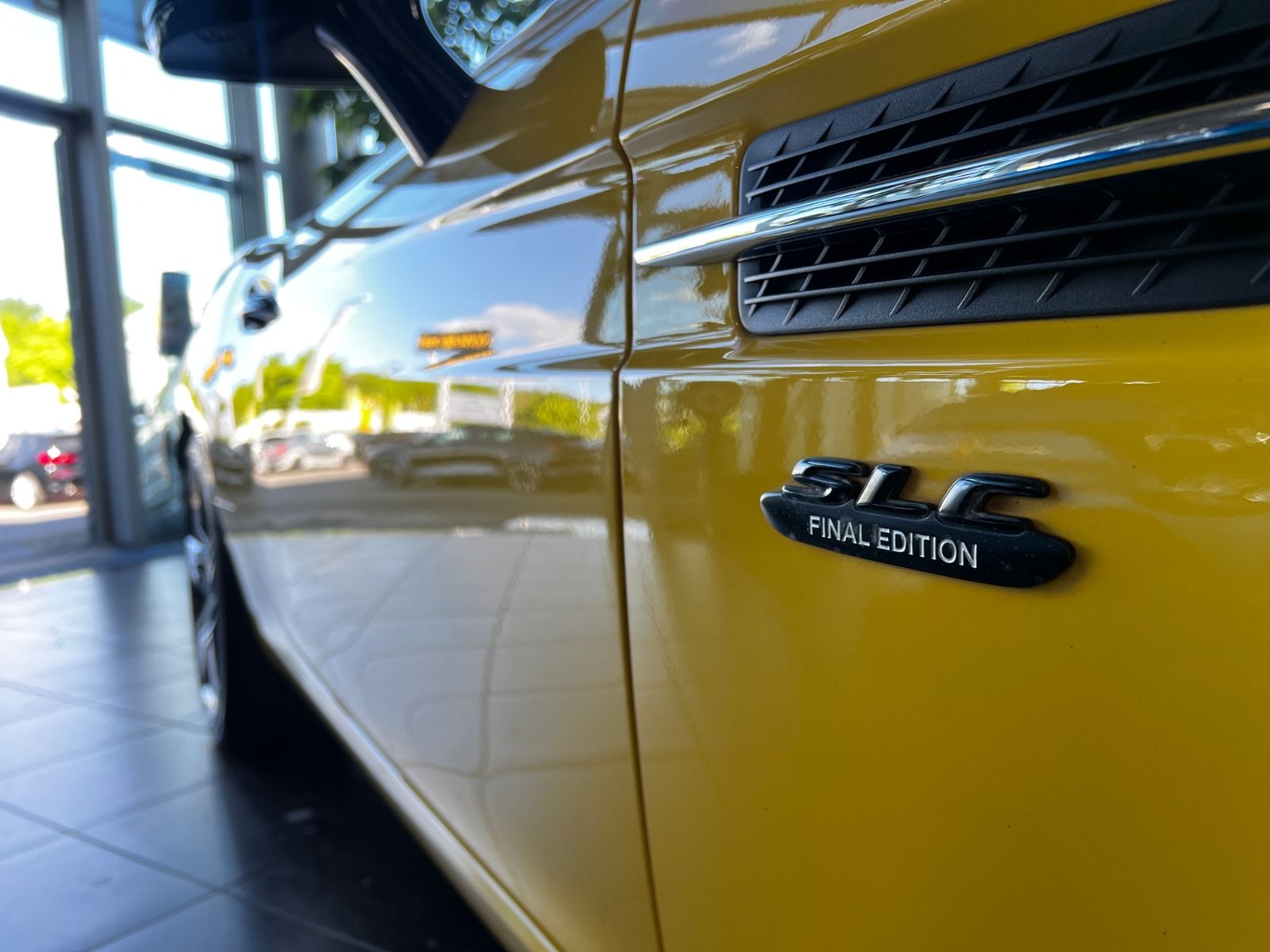 Fahrzeugabbildung Mercedes-Benz SLC 300 Final Edition H/K AMG LED NAVI ALU