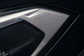 BMW X1 sDrive20i Sport Line RFK LED AHK 18"