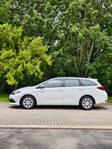 Toyota Auris 1,33-l-Dual-VVT-i - - Toyota Auris: 1.3