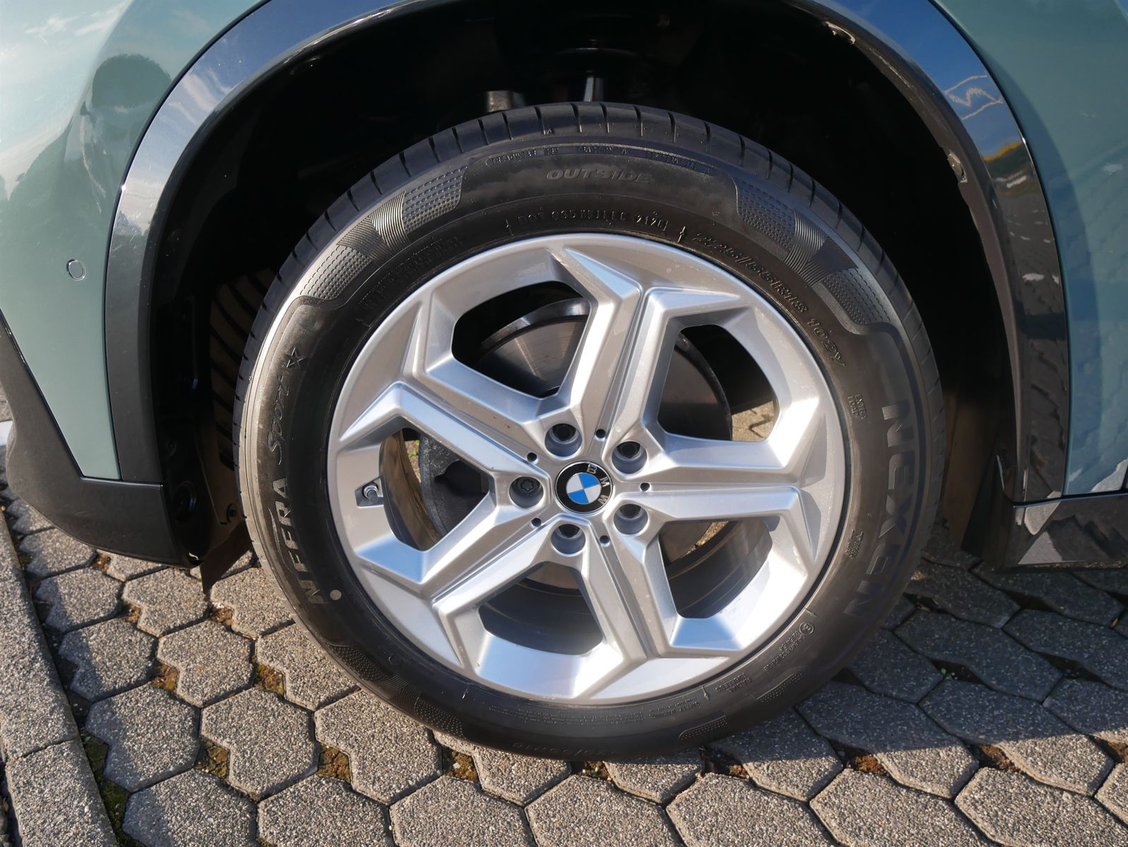 BMW X1 xDrive20d xLine Head-Up HK HiFi DAB LED Shz foto 9