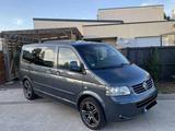 Volkswagen T5 Multivan 2:5TDI - gebrauchte VW T5 Multivan aus dem Jahr 2008