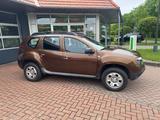 Dacia Duster I Laureate 4x4 1,6 77kw+AHK - gebrauchte Dacia Duster aus dem Jahr 2011