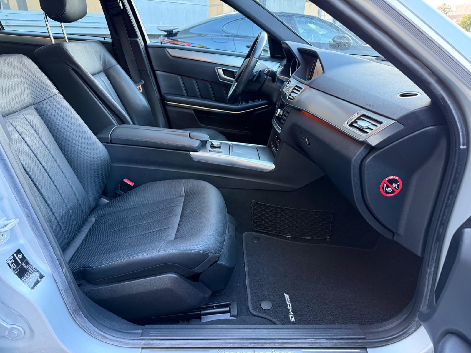 Mercedes-Benz E 500/ AMG LINE/PANO/SHZ/LEDER/MEMORY/LED
