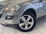 Mercedes-Benz ML 300 CDI - ESHD/AHK/Xenon/Airmatic/Comand - Mercedes-Benz ML 300 mit Diesel-Antrieb: Automatik