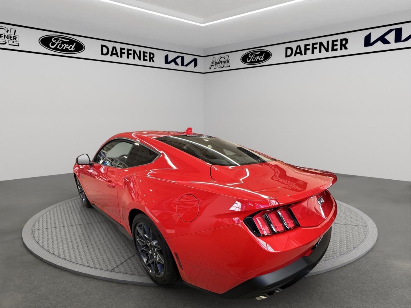 Fahrzeugabbildung Ford Mustang Fastback 5.0 Ti-VCT V8 328 kW GT