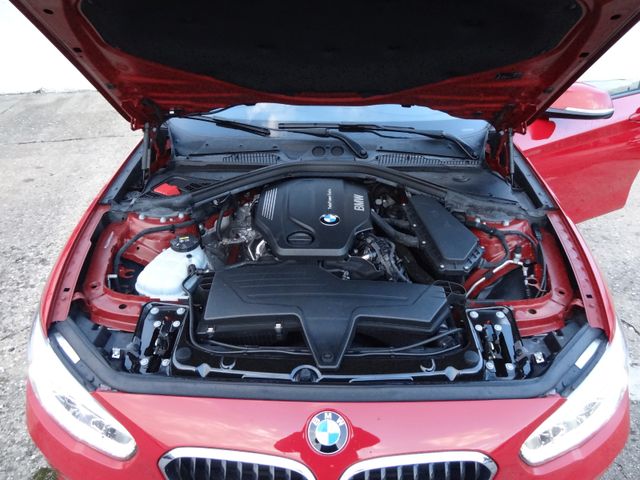 Fahrzeugabbildung BMW 118d Sport Line/1.Hd/GSD/Navi/Kam/Automatik/150P
