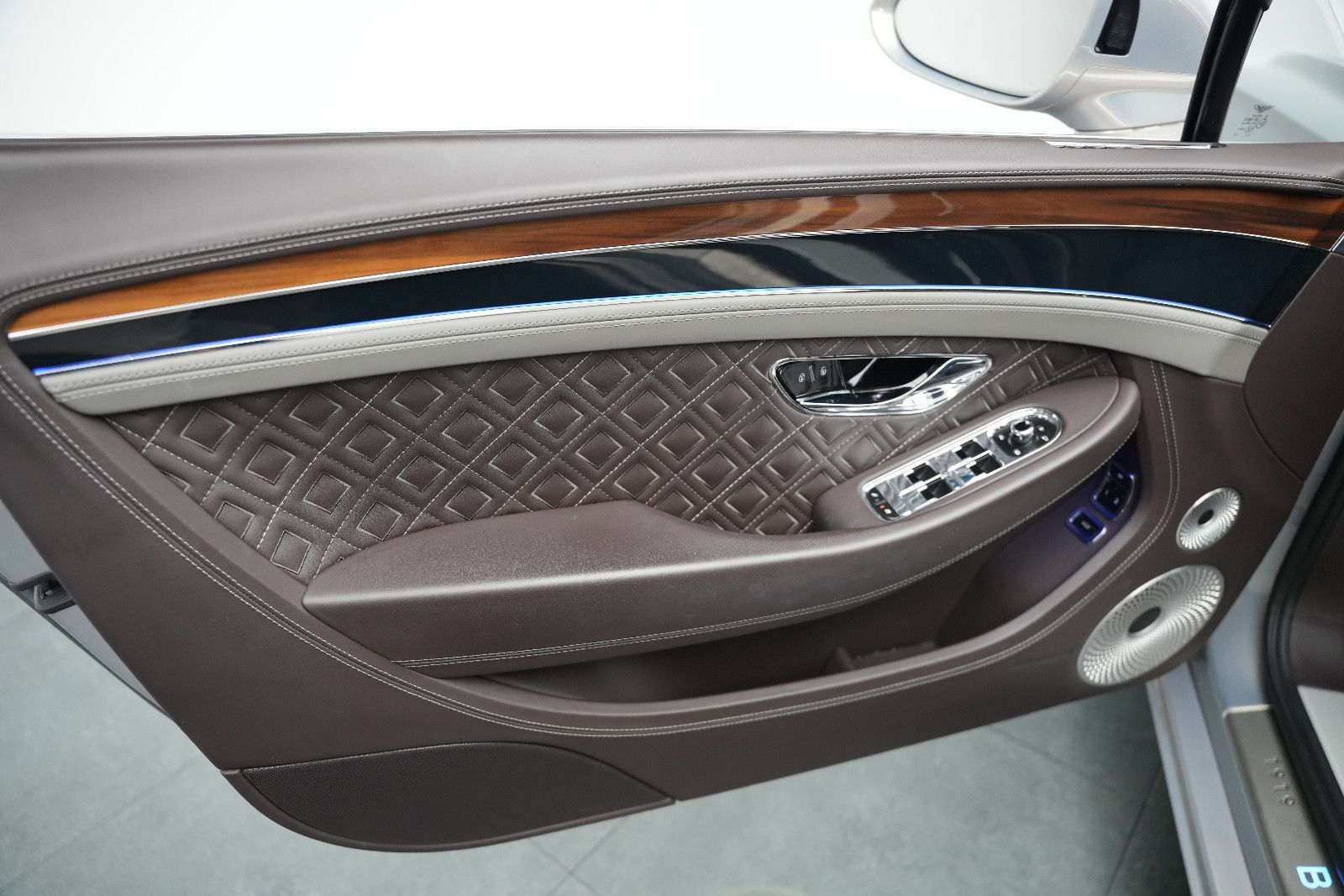 Fahrzeugabbildung Bentley Continental GT W12 First Edition *Rotation*B&O*