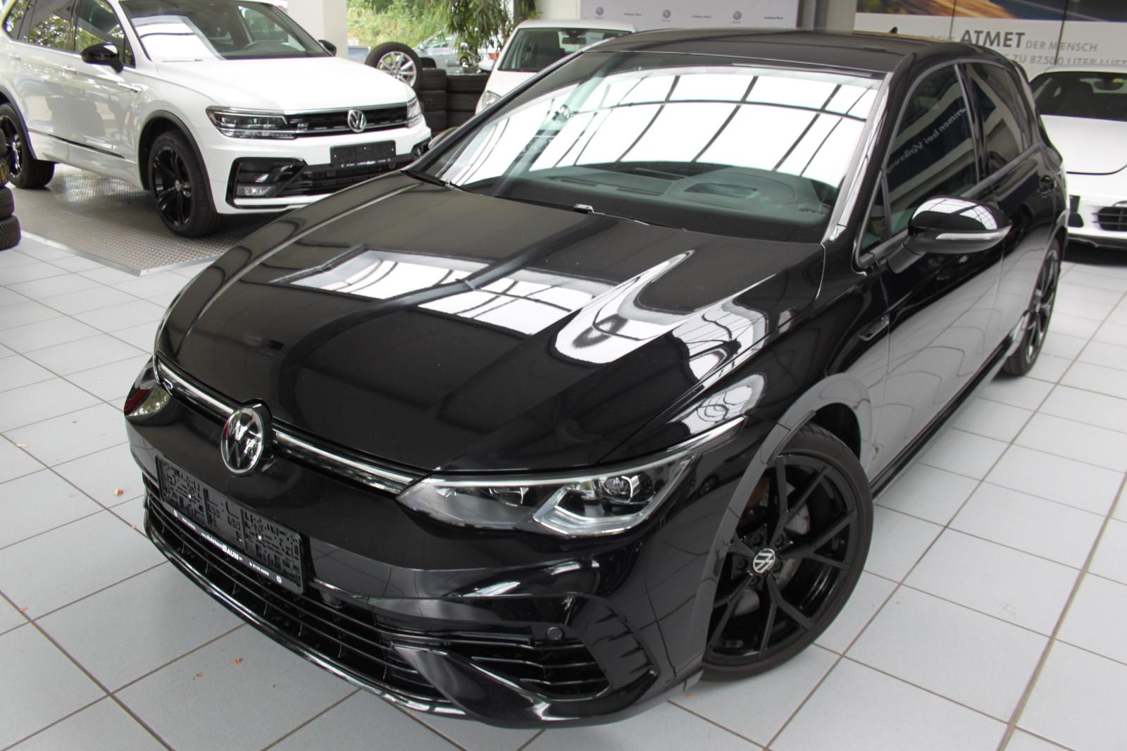 Volkswagen Golf VIII Lim./R/BLCKSTYLE/DSG/LEDER/R-PERFO-PAK