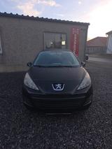 Peugeot 207 Tendance Insp. Kupplung AW Reifen neu - gebrauchte Peugeot 207 aus dem Jahr 2011