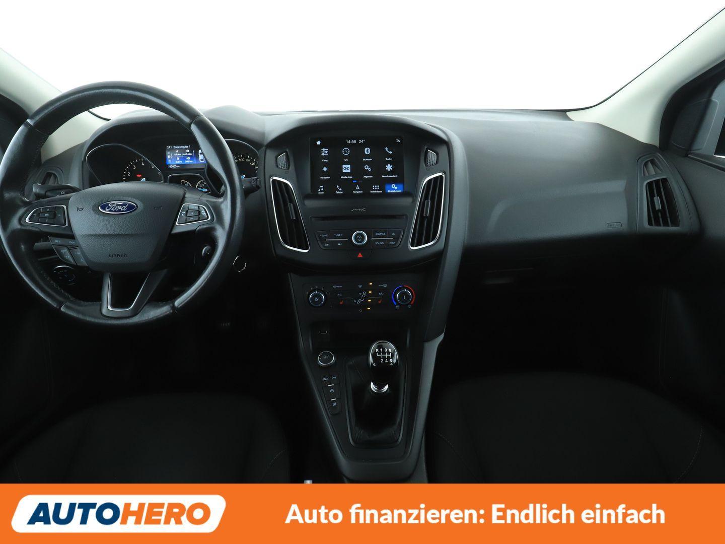 Ford Focus 1.0 EcoBoost Business*NAVI*TEMPO*PDC*SHZ*