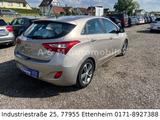 Hyundai i30 blue Trend - Hyundai i30 in Freiburg