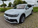 Volkswagen Tiguan Allspace RLINE 4Mot 140KW DSG 2.0 TDI - VW Tiguan Allspace Gebrauchtwagen in Hamburg