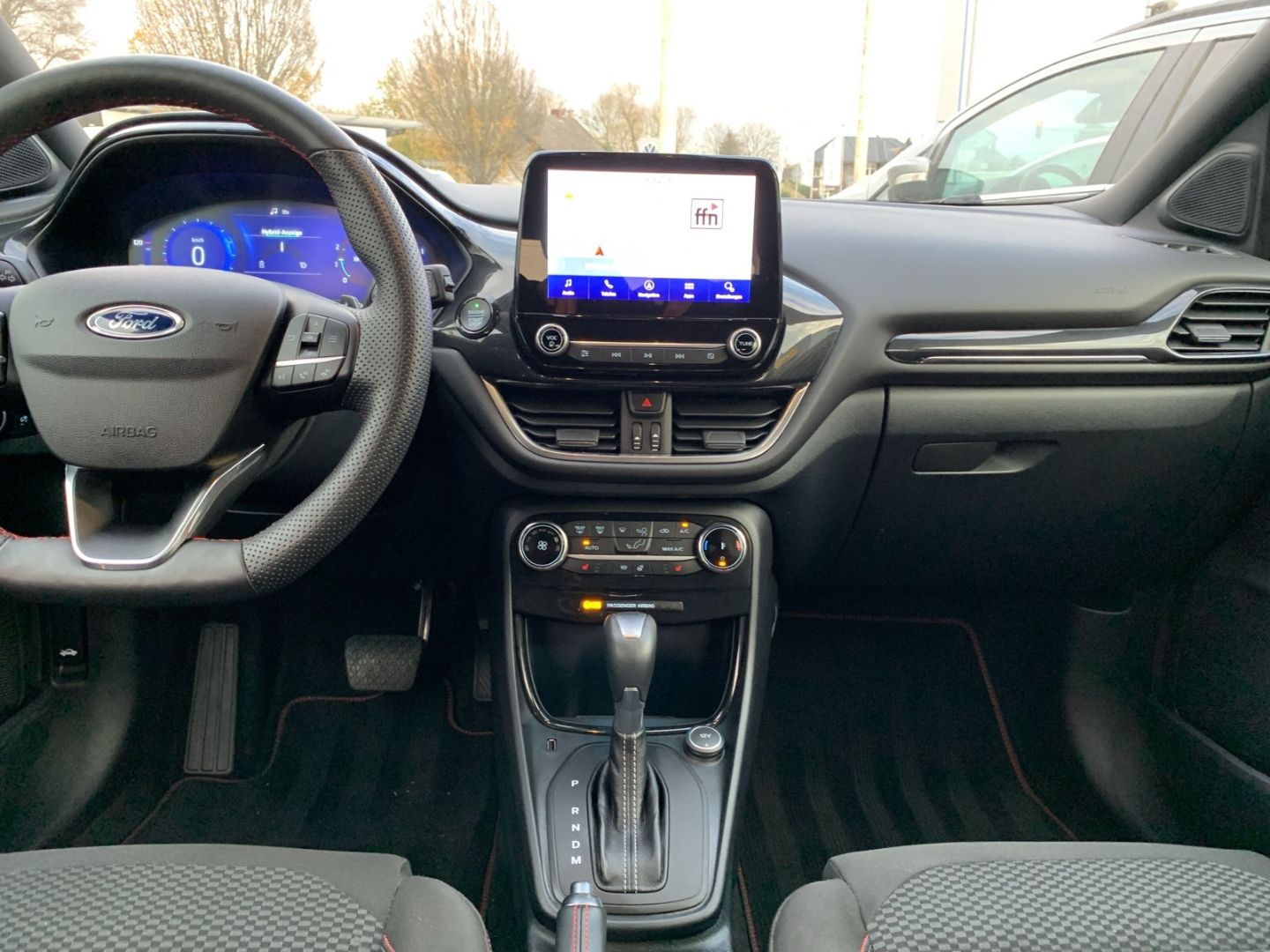 Fahrzeugabbildung Ford Puma ST-Line Automatk, Ganzjahresreifen, Rückfah