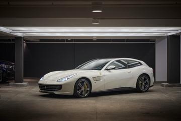 صورة 1 لـ 2016 Ferrari GTC4LUSSO