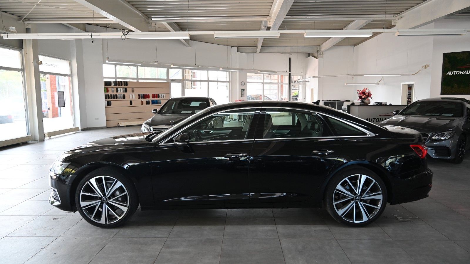 Audi A6 Lim. 45 TFSI quattro design HUD STANDHZG foto 3