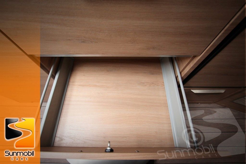 Fahrzeugabbildung Knaus Südwind 500 QDK 60 Years Edition 3er Stockbett