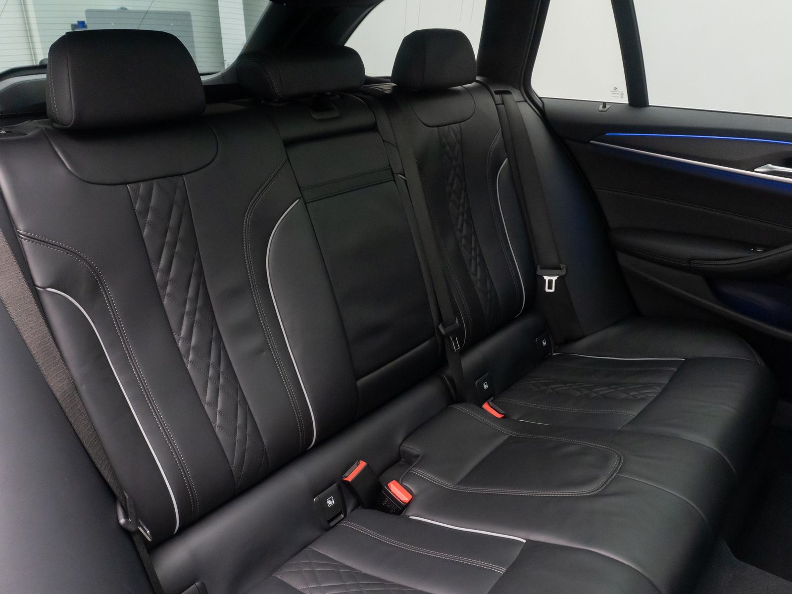 Fahrzeugabbildung BMW 540i xD M Sport Laser HUD DAB H/K Kamera Panoram