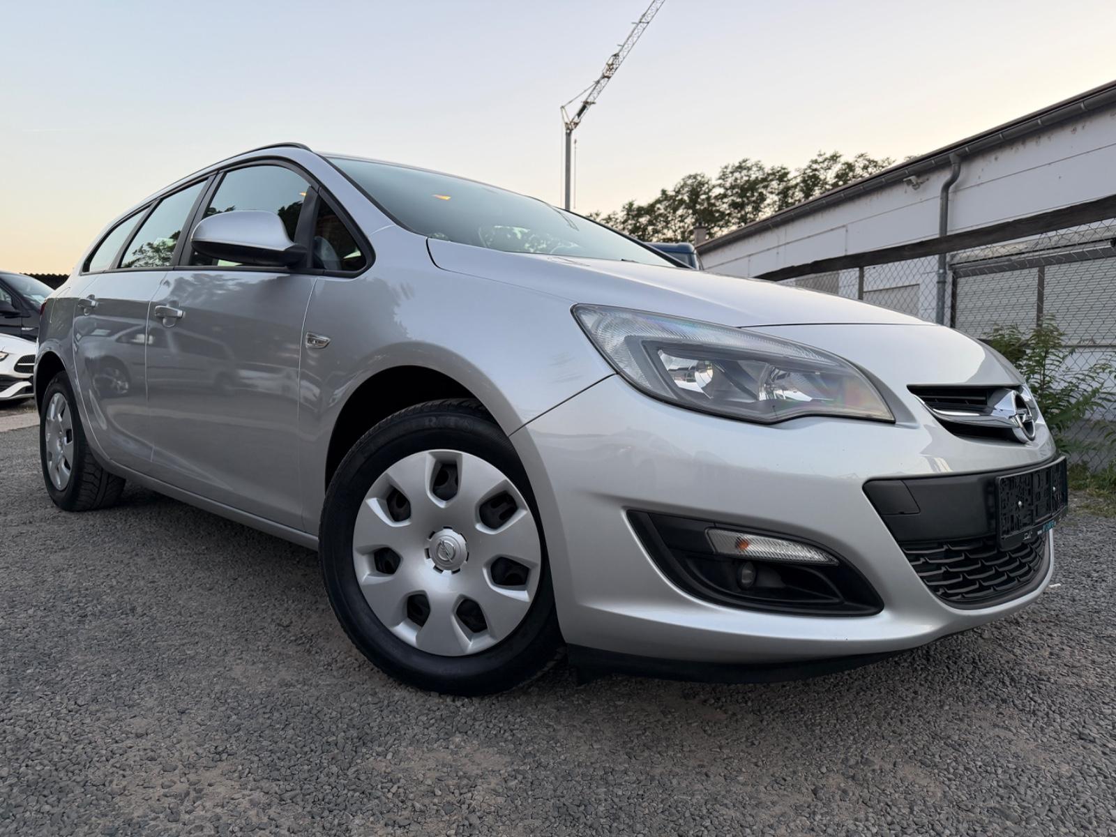 Opel Astra J Sports Tourer Selection/Automatik/Klima