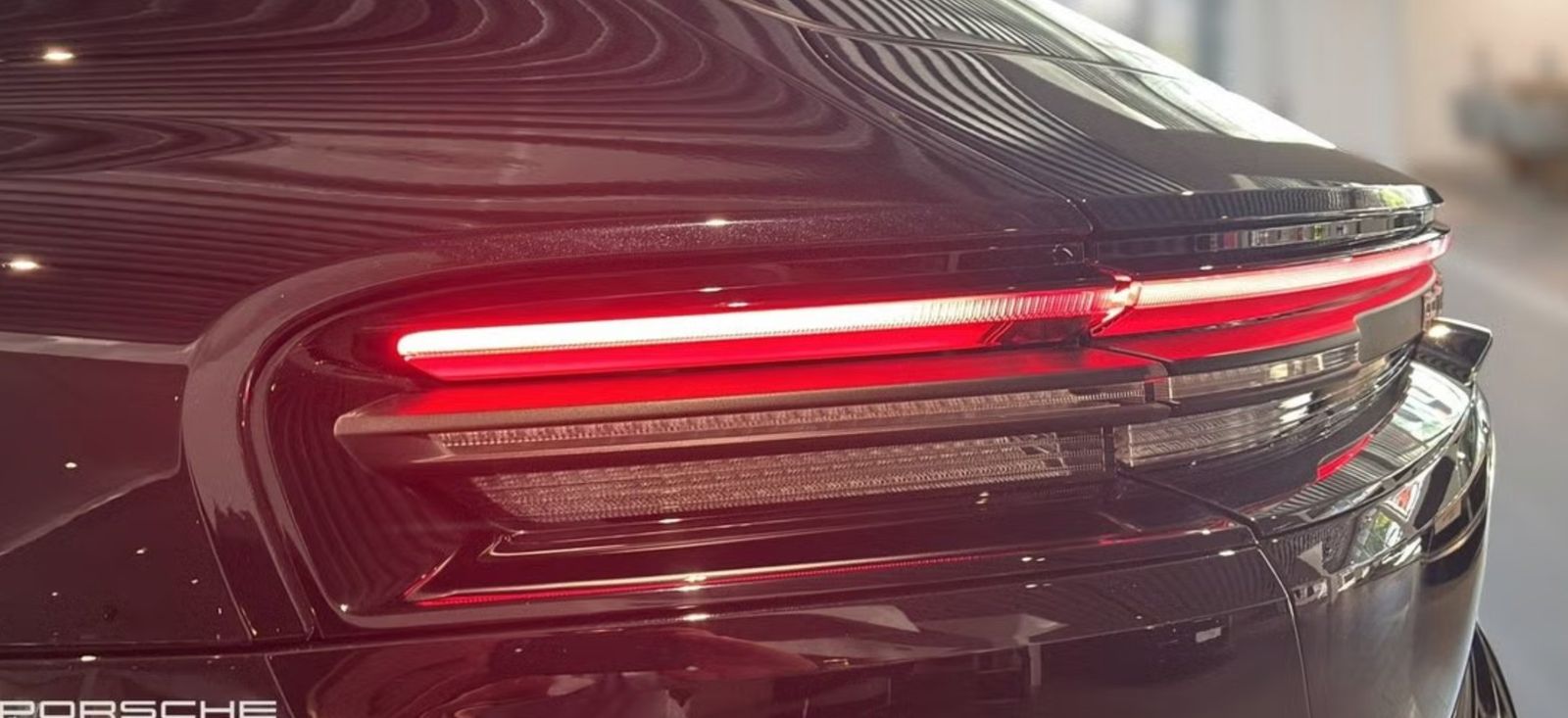 Porsche Macan Electric 4 foto 7