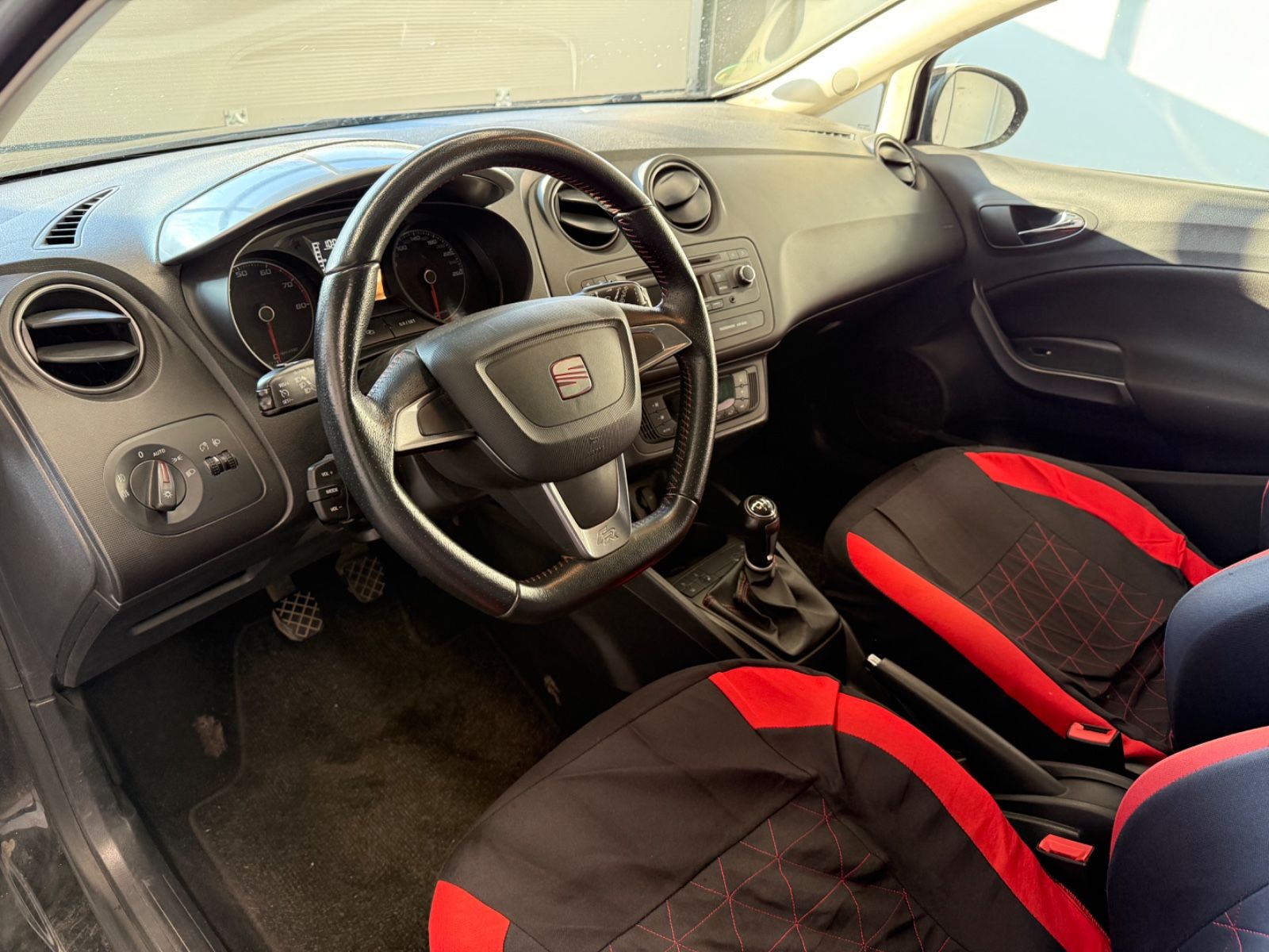 Fahrzeugabbildung SEAT Ibiza Lim. FR, Klimaauto., Sitzheizung