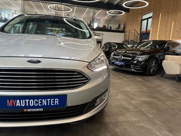 Ford Grand C-MAX Titanium *Pano*Navi*7Sitzer*