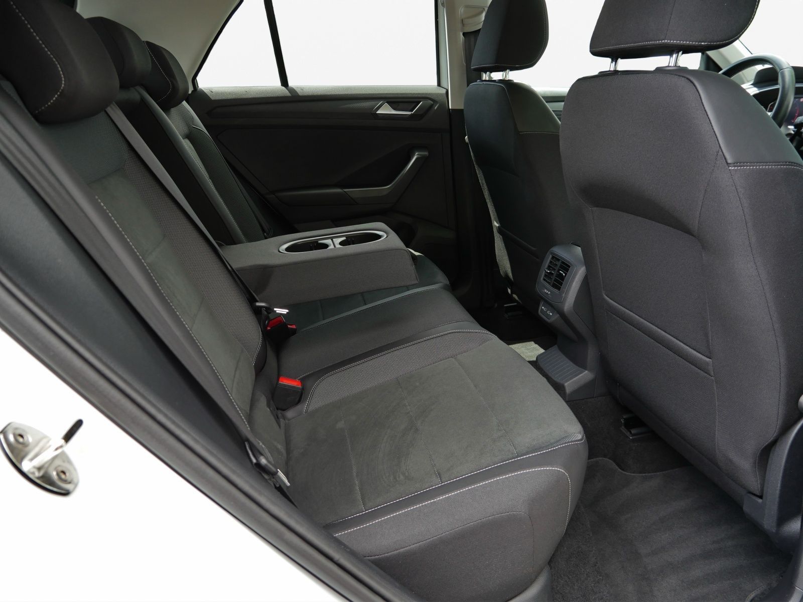 Volkswagen T-Roc - Bild 16