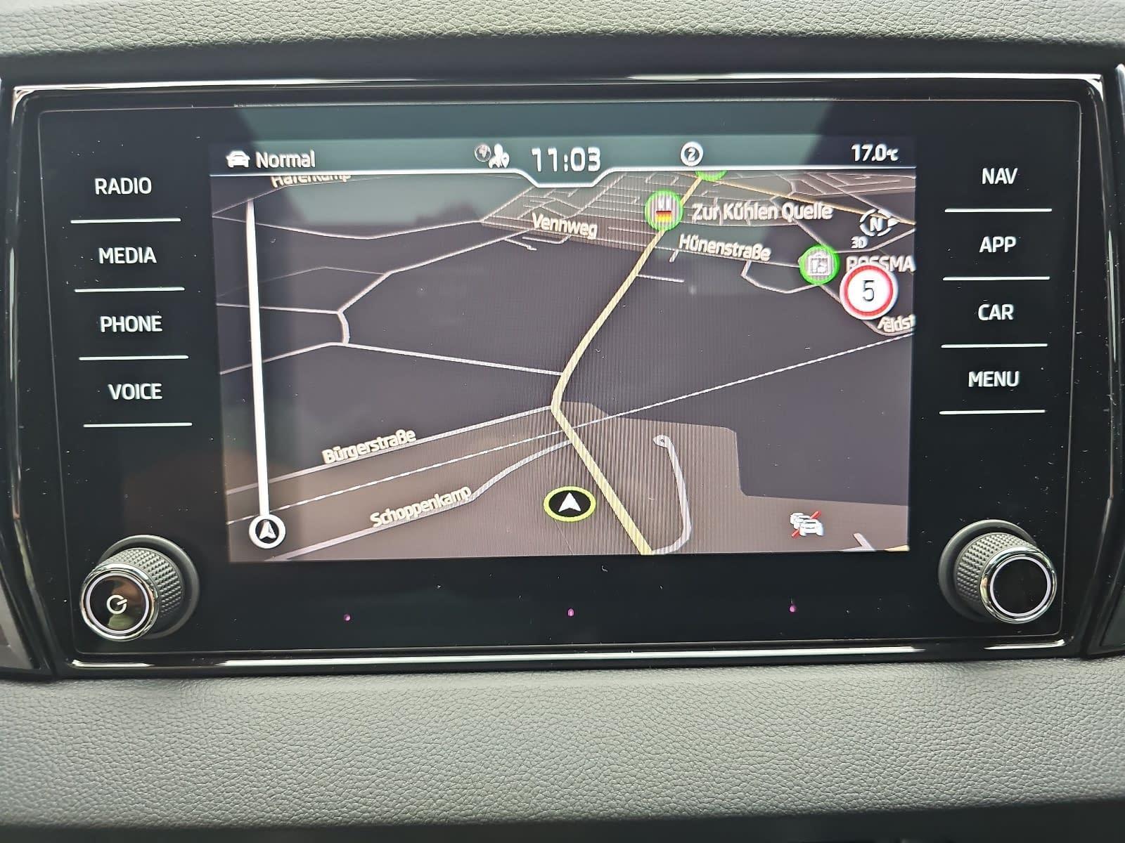 Skoda KAROQ 2.0 TSI DSG SPORTLINE 4X4 NAVI LED