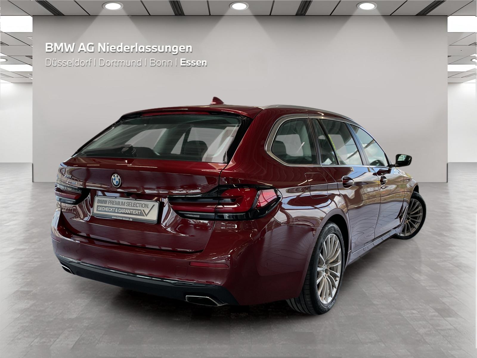 BMW 530d xDrive Touring LiveCockpitProf Head-Up