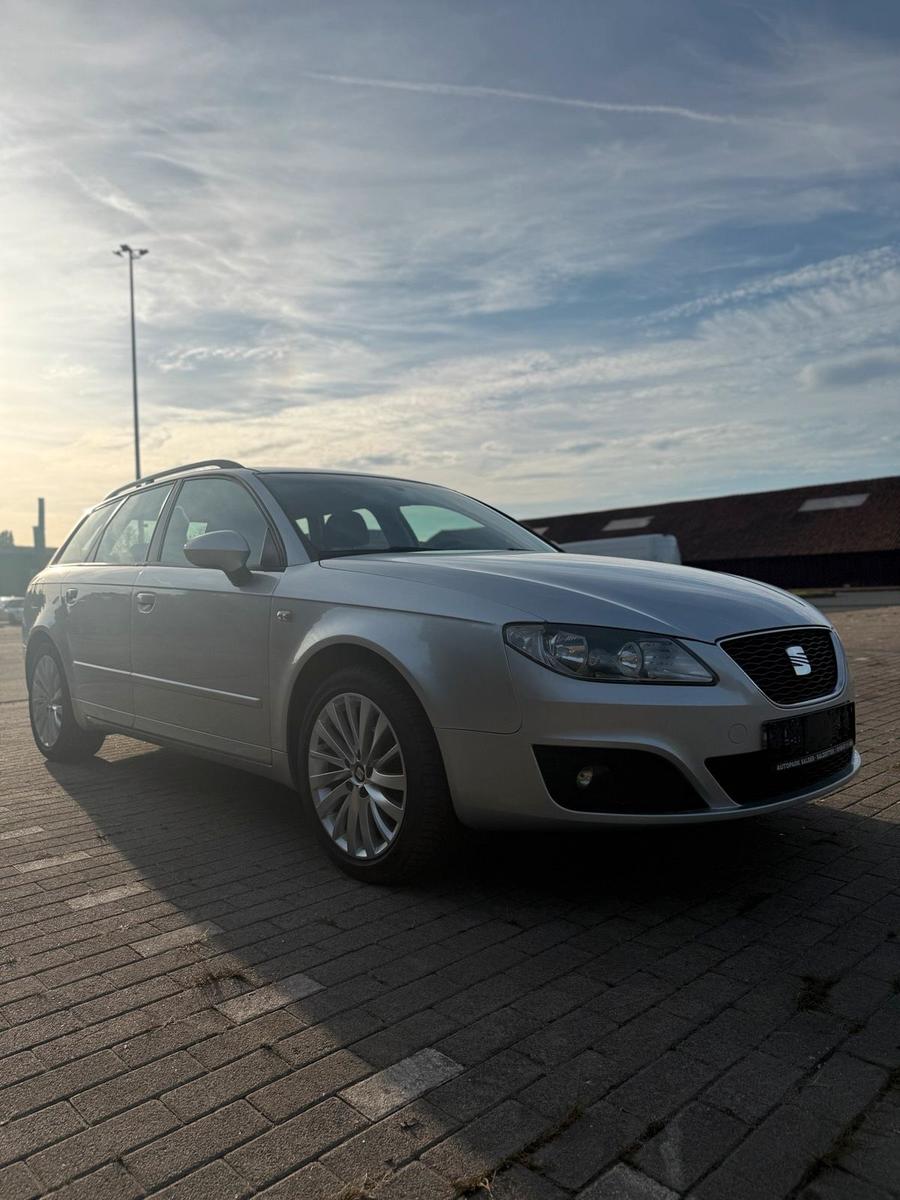 Seat Exeo 2012 — interior