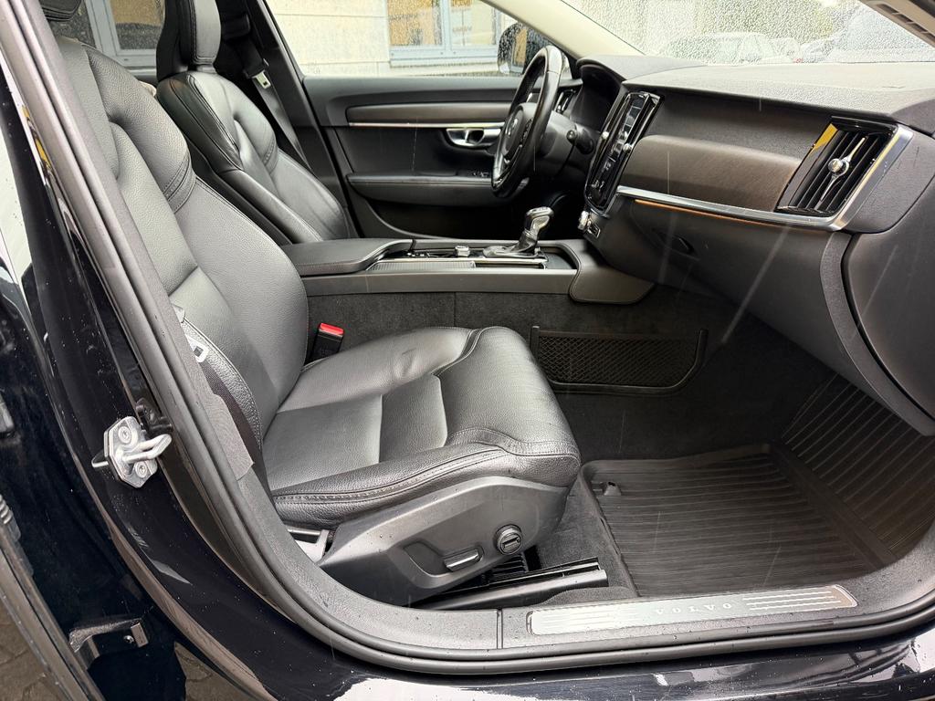 Volvo V90 Cross Country