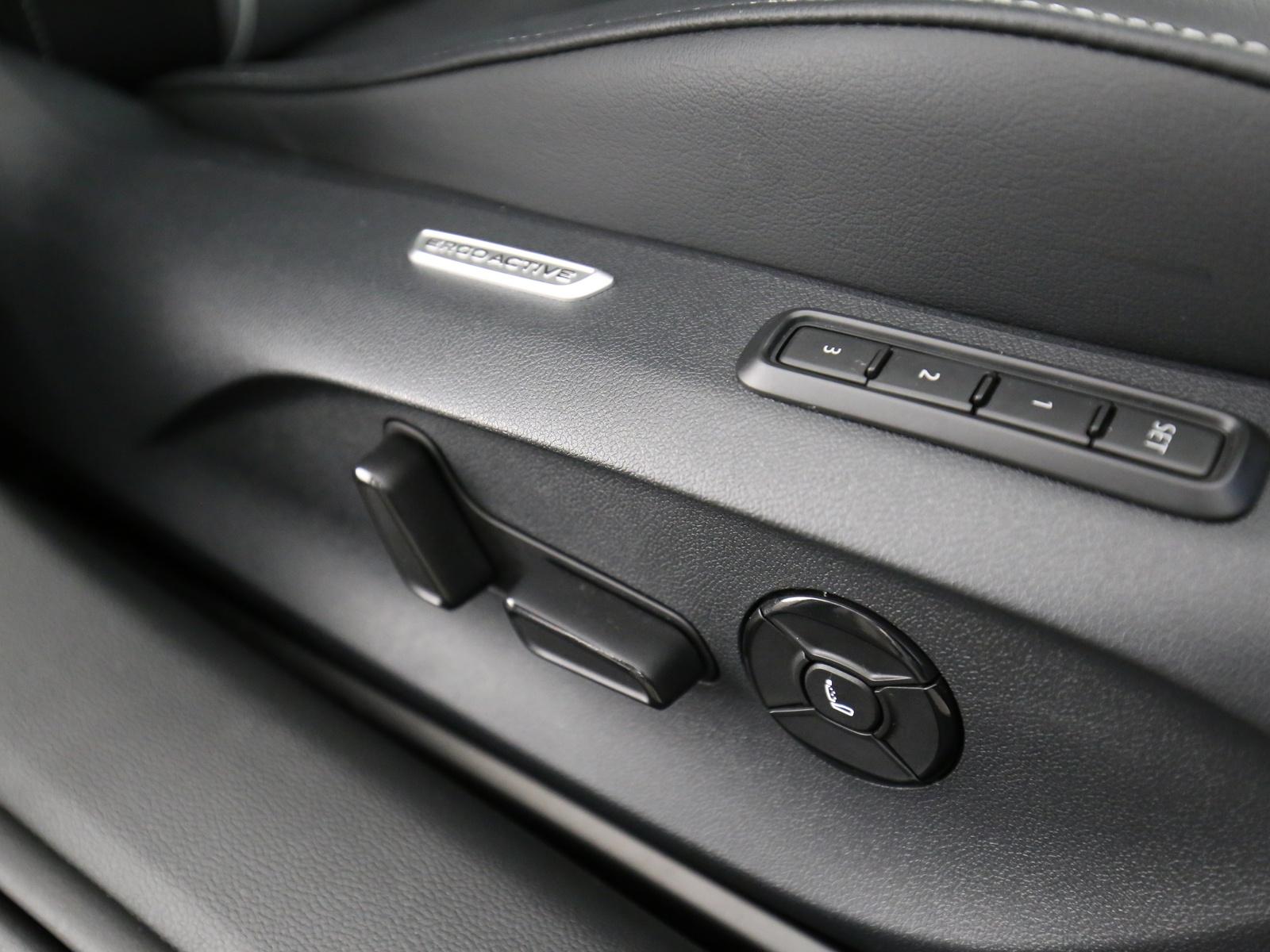 Volkswagen Passat 1,5 l eTSI DSG Business LED Navi, миниатюра 23