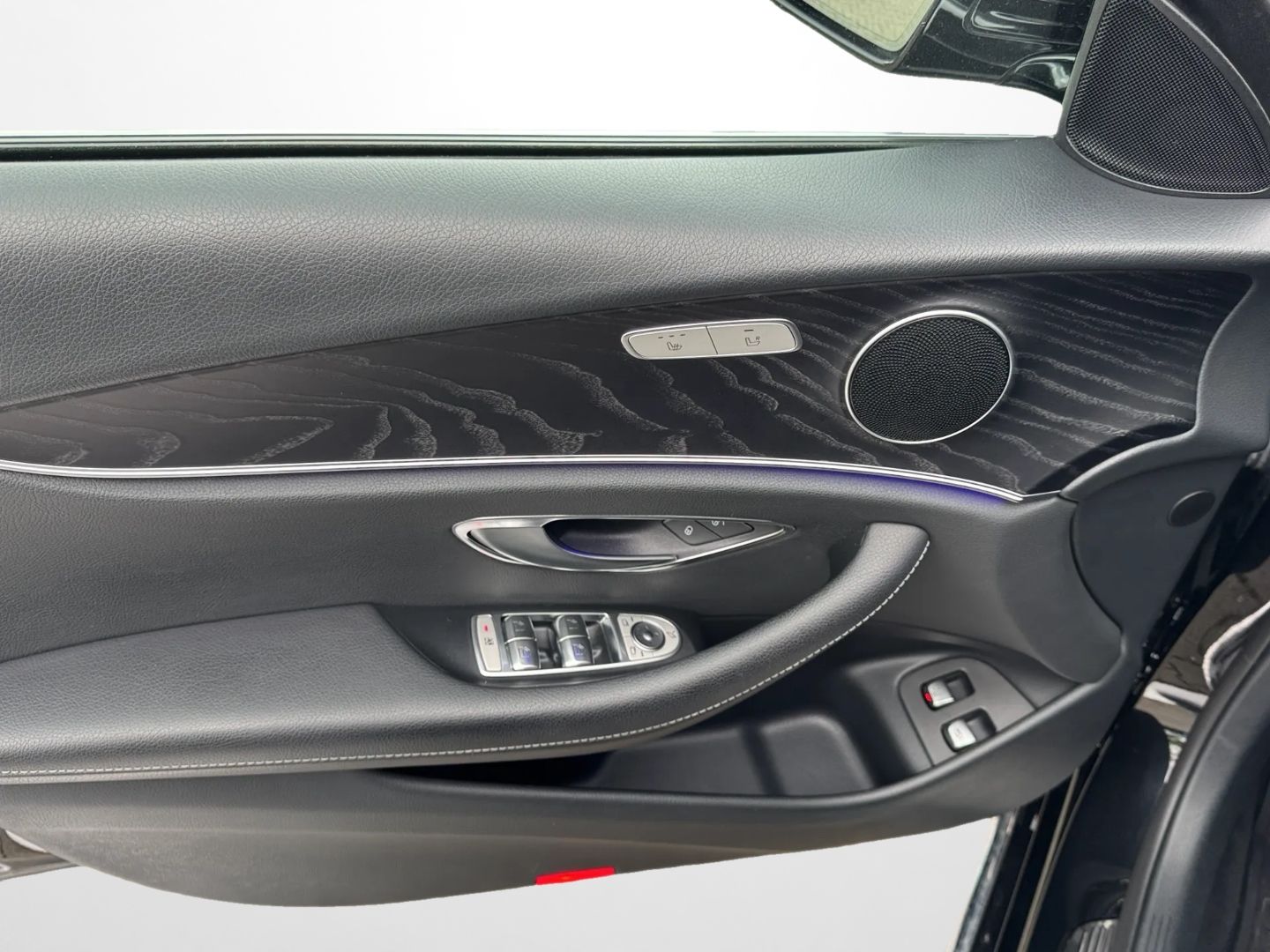 E 220 Avantgarde * NAVI*LED*AHK*