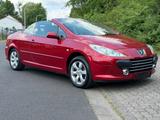 Peugeot 307 CC Cabrio-Coupe Tendance*Klima*PDC* - Peugeot 307 Tendance mit Benzin-Antrieb
