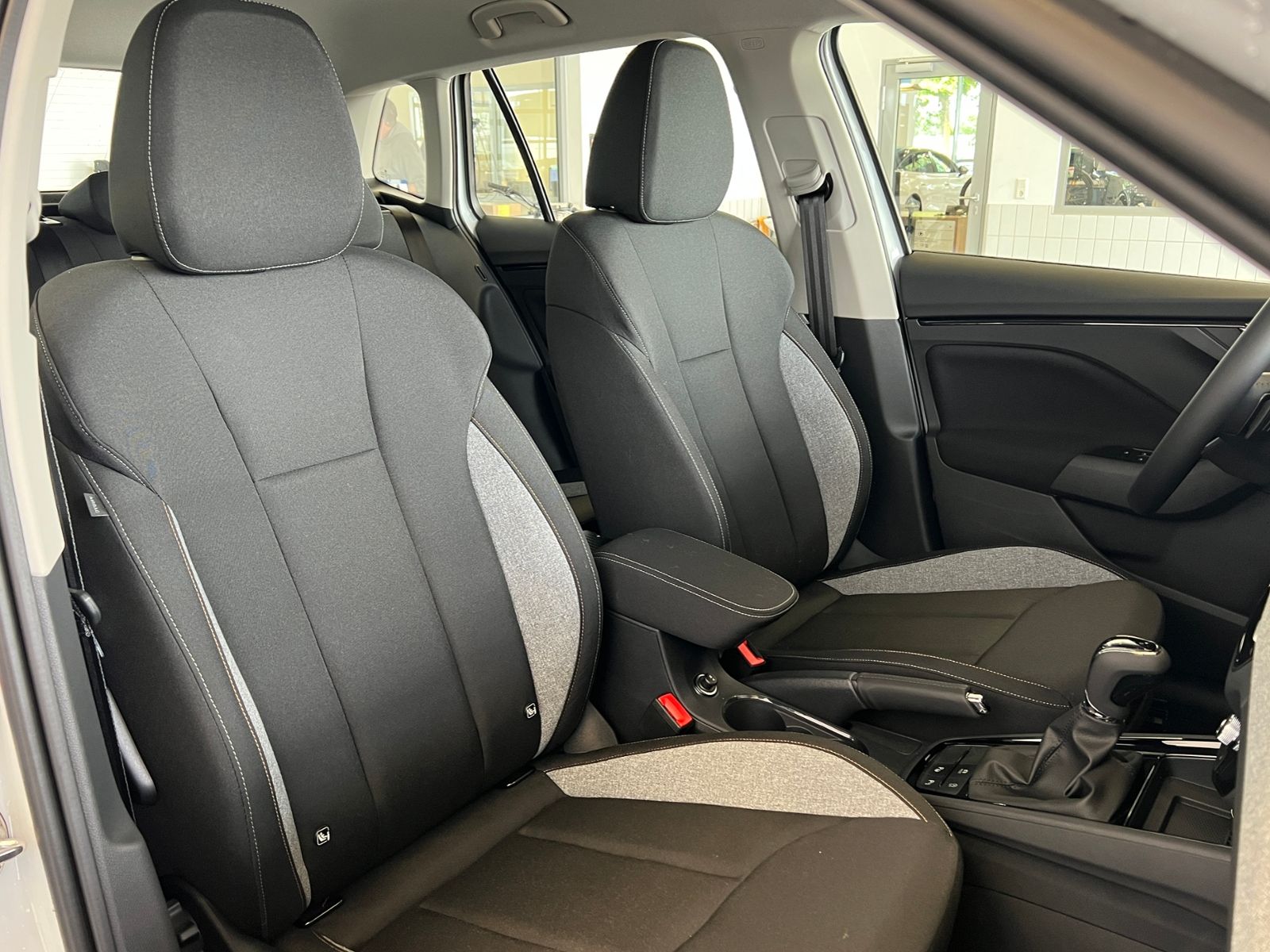 Fahrzeugabbildung SKODA Kamiq Tour 1.5 TSI DSG *Matrix-LED, Frontscheibe
