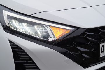 Hyundai i20 1.0T-GDI DCT.MJ.26-BLACKLINE-LED-NAVI-ALU16