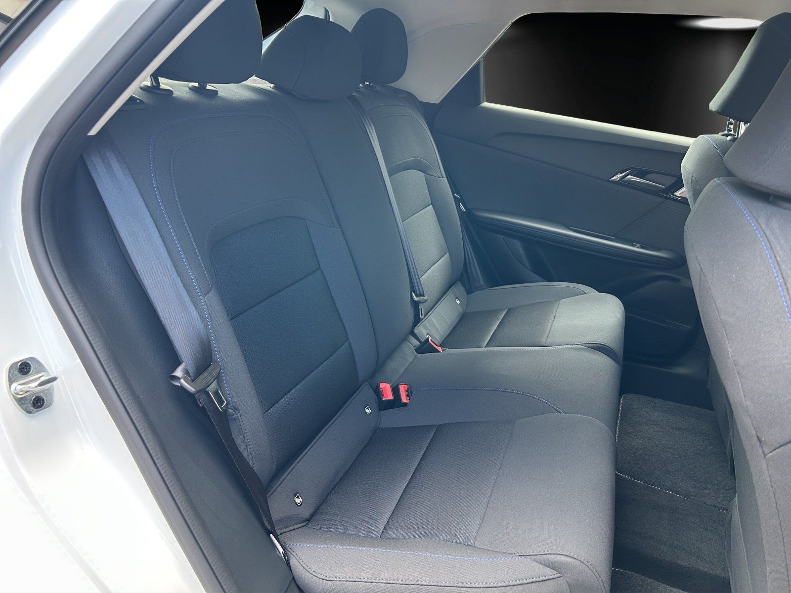 Fahrzeugabbildung MG MG4 Electric STANDARD