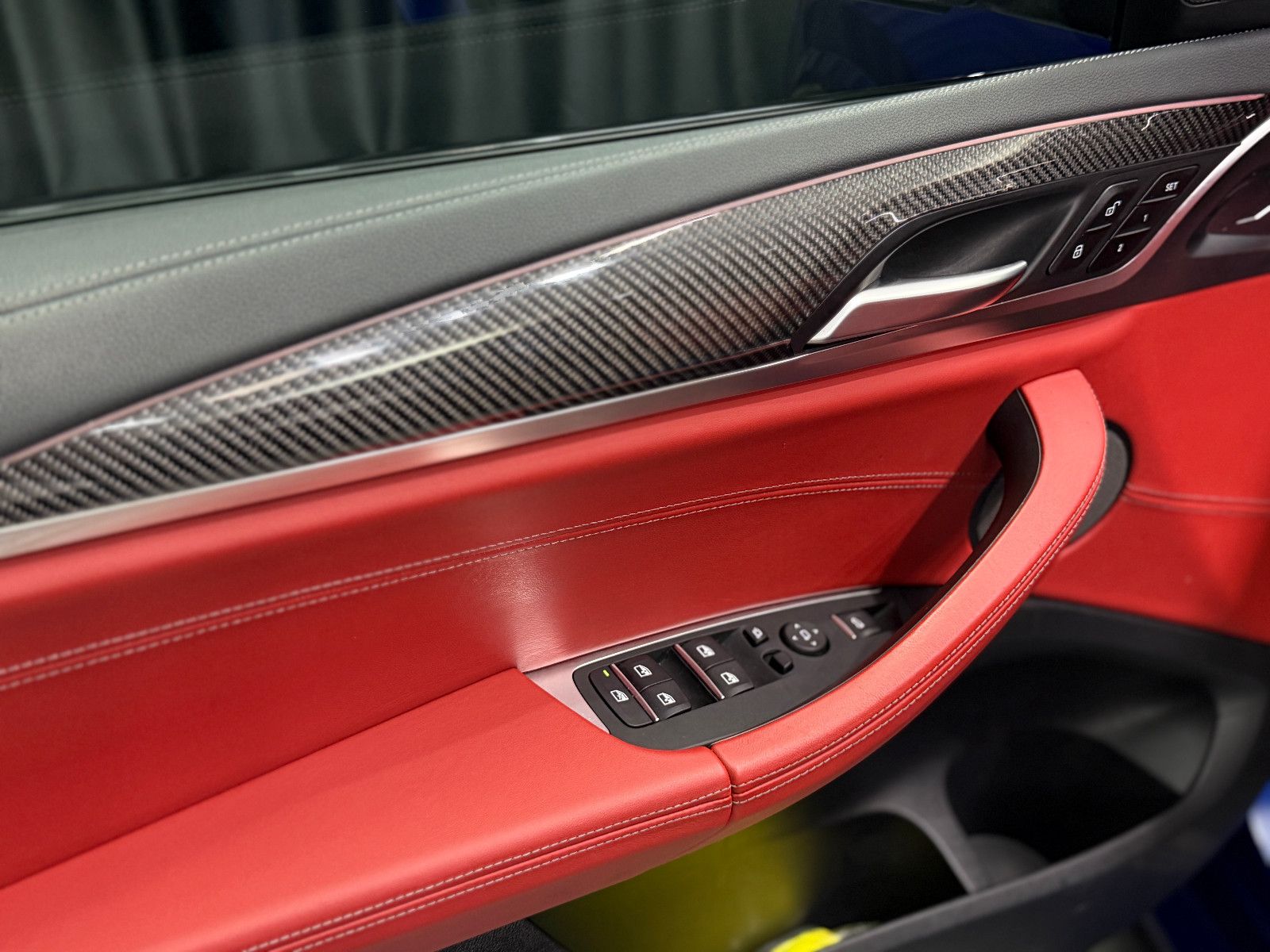 Fahrzeugabbildung BMW X4 M Competition |CARBON|H/K|LASER|HuD