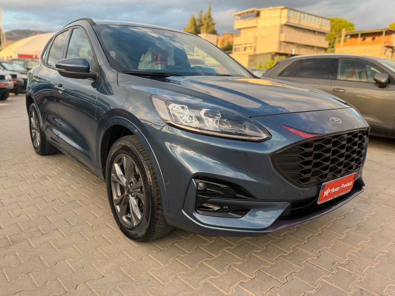 Ford FORD KUGA 2.5 PLUG IN HYBRID 225 CV CVT 2WD ST-L imagem 3