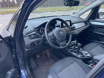 BMW 218 Active Tourer - 10
