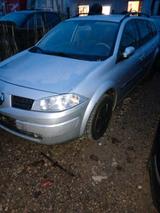 Renault Megane , Benzin 1,6 . - Renault Megane aus 2005: Kombi