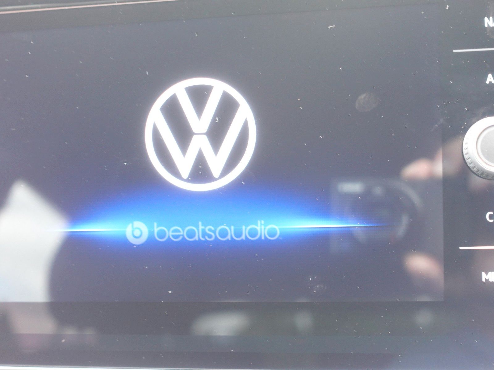 Fahrzeugabbildung Volkswagen T-Cross 1.5 TSI OPF DSG R-Line I.Hd/AHK/Matrix/.
