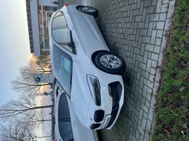 BMW 218 d Advantage Aut. Navi/LED/Sitzhzg./Tempomat