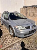 Renault Megane Grandtour Confort Privilege 2.0 16V C... - Renault Megane aus 2004: Grandtour