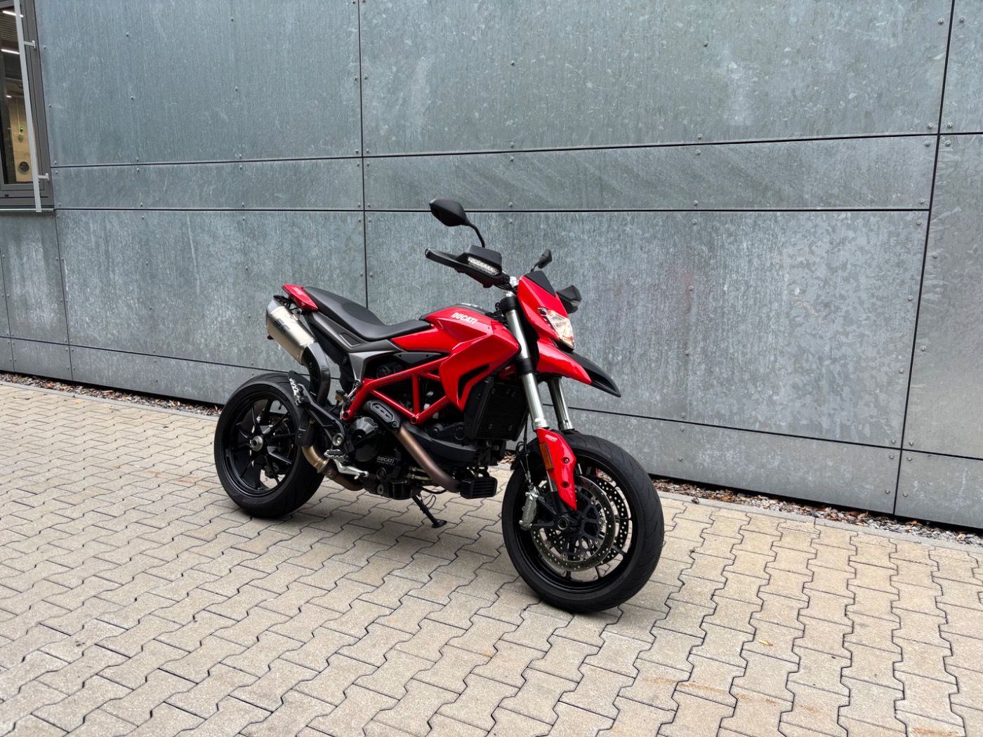 Fahrzeugabbildung Ducati Hypermotard 939