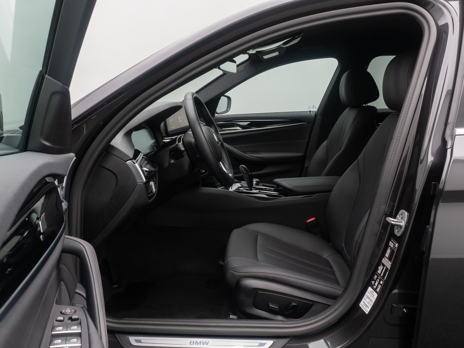 Fahrzeugabbildung BMW 530d xD ACC Alarm DAB Kamera 4xKlima Leder Sport
