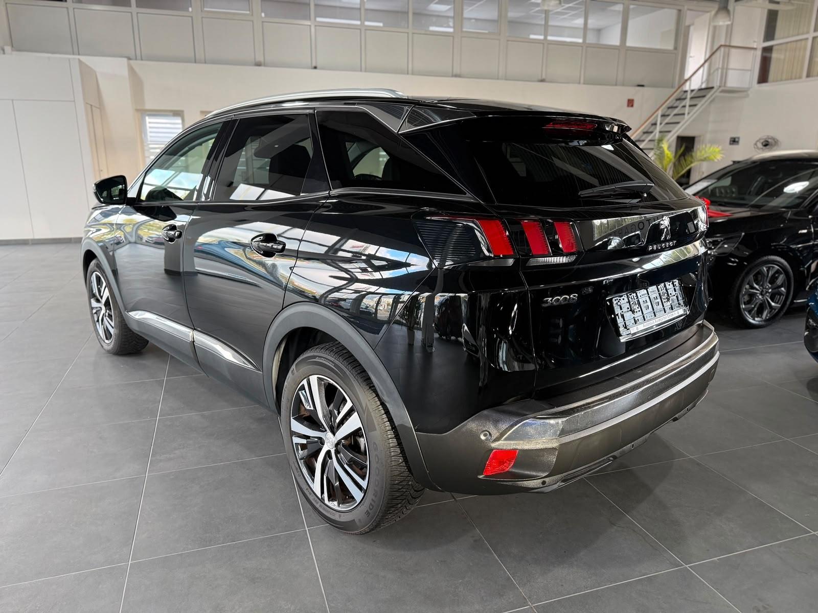 Peugeot 3008 Allure*PDC*SHZ*KAM*NAVI*TEILLEDER*