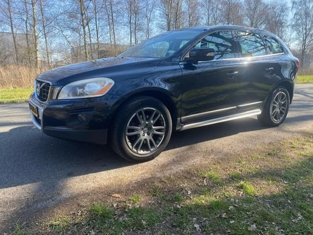 Volvo XC60 2.4 D5 AWD Summum