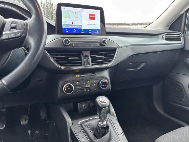 Ford Focus Turnier 1.5 Active X NaviAHK